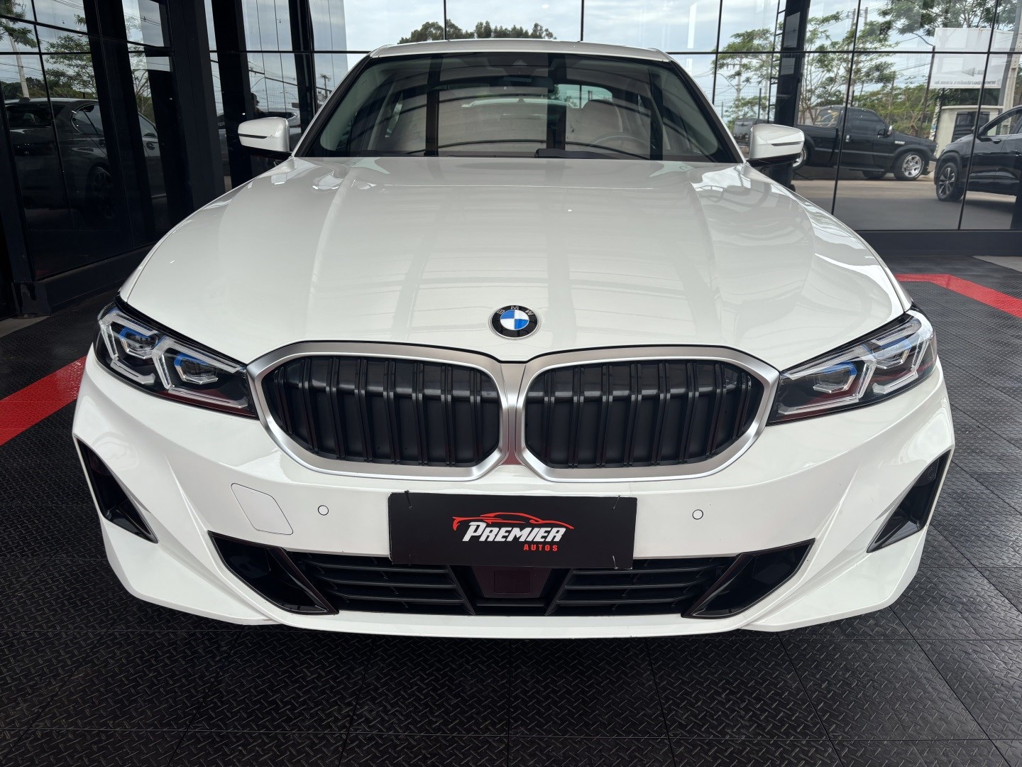 BMW 320i 2.0 16V Turbo Flex GP Automático — foto 3 de 13