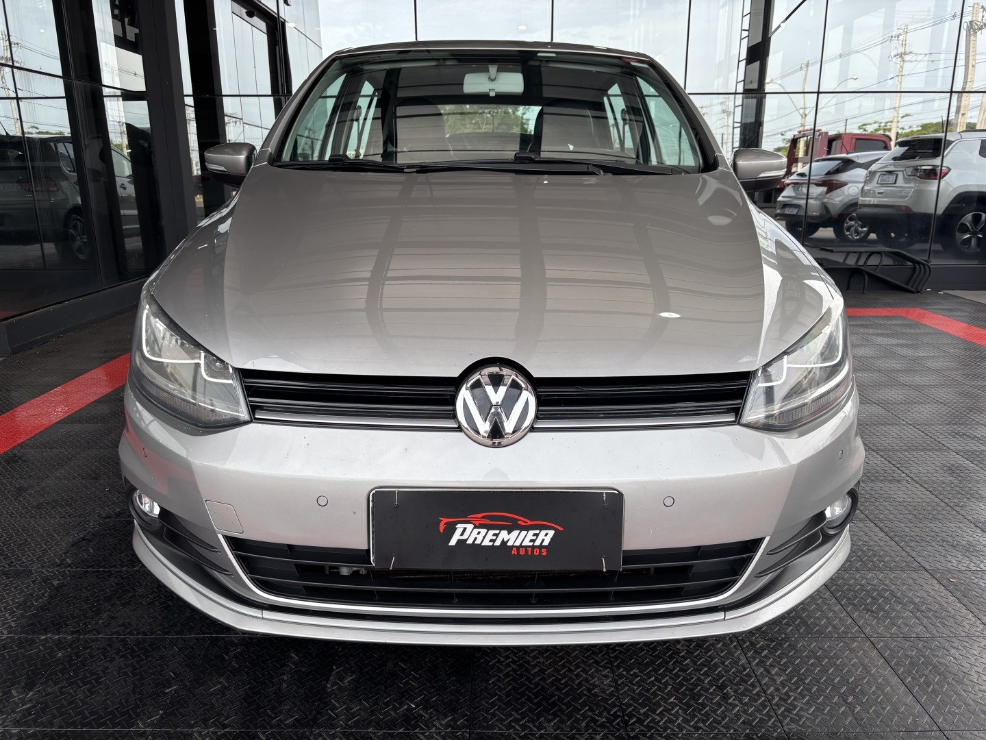 Volkswagen Fox 1.6 MSI Comfortline 8V Flex 4P Manual — foto 3 de 13