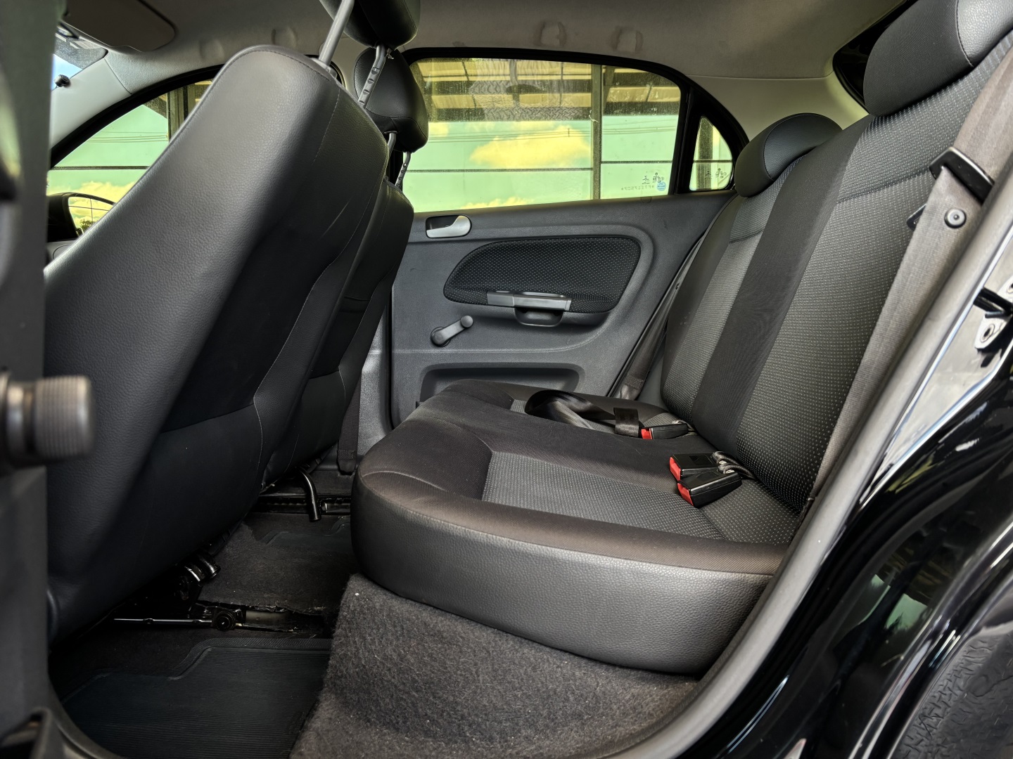 Volkswagen Gol 1.0 MI 8V Flex 4P Manual G.VI — foto 6 de 13