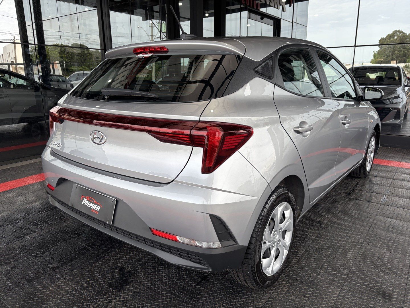 Hyundai HB20 1.0 12V Flex Comfort Manual — foto 9 de 13