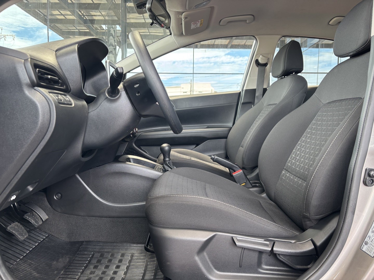 Hyundai HB20 1.0 12V Flex Comfort Manual — foto 5 de 13