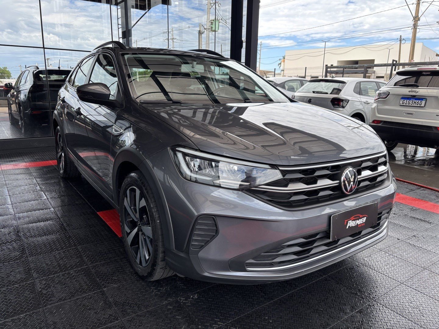 Volkswagen Nivus 1.0 200 TSI Total Flex Comfortline Automático — foto 2 de 12