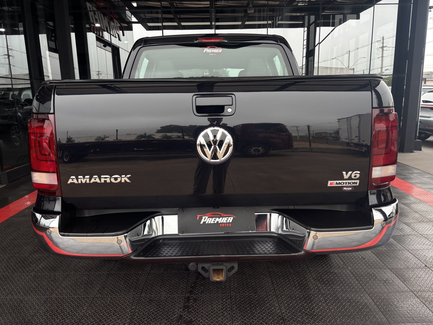 Volkswagen Amarok 3.0 V6 TDI Diesel Highline CD 4MOTION Automático — foto 9 de 13