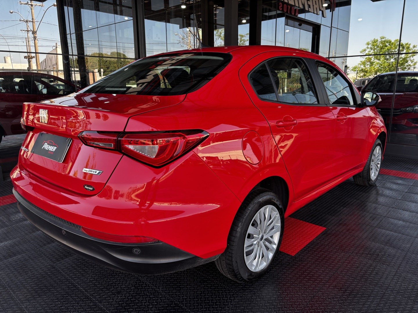 Fiat Cronos 1.0 Firefly Flex Drive Manual — foto 9 de 13