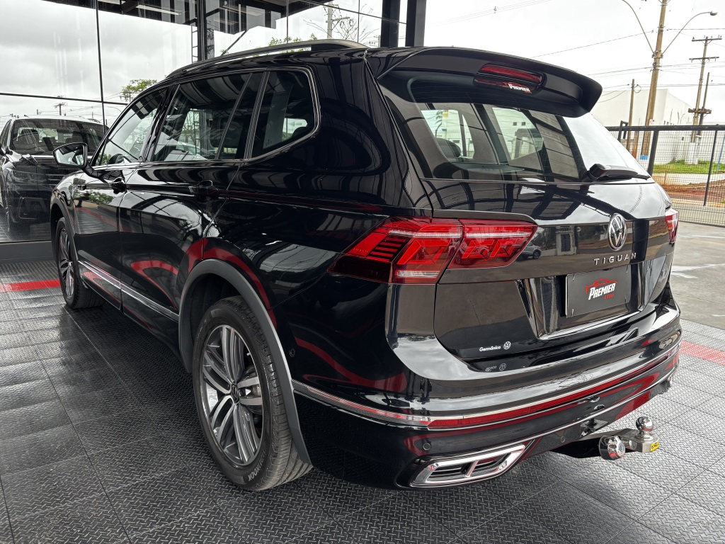 Volkswagen Tiguan 2.0 300 TSI Gasolina Allspace R-Line Automático — foto 10 de 13