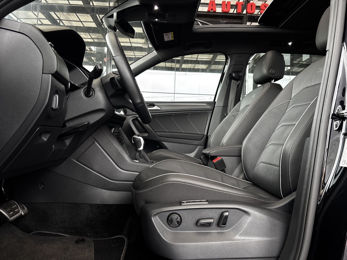 Volkswagen Tiguan 2.0 300 TSI Gasolina Allspace R-Line Automático — foto 5 de 13