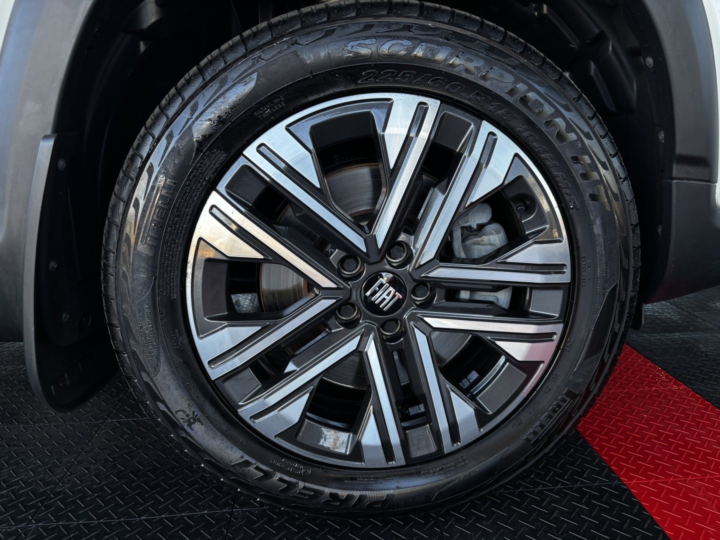 Fiat Toro 2.2 Turbo Diesel Ranch 4WD AT9 — foto 11 de 12