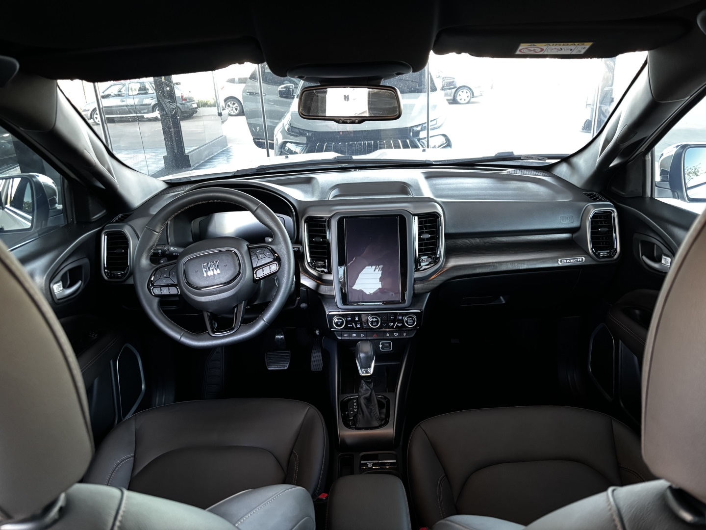 Fiat Toro 2.2 Turbo Diesel Ranch 4WD AT9 — foto 9 de 12