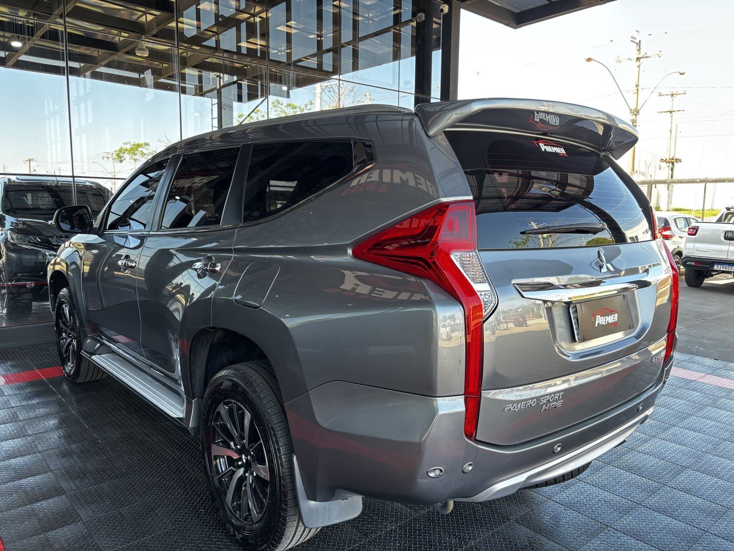 Mitsubishi Pajero Sport 2.4 16V Mivec Turbo Diesel HPE Awd Automático — foto 10 de 13