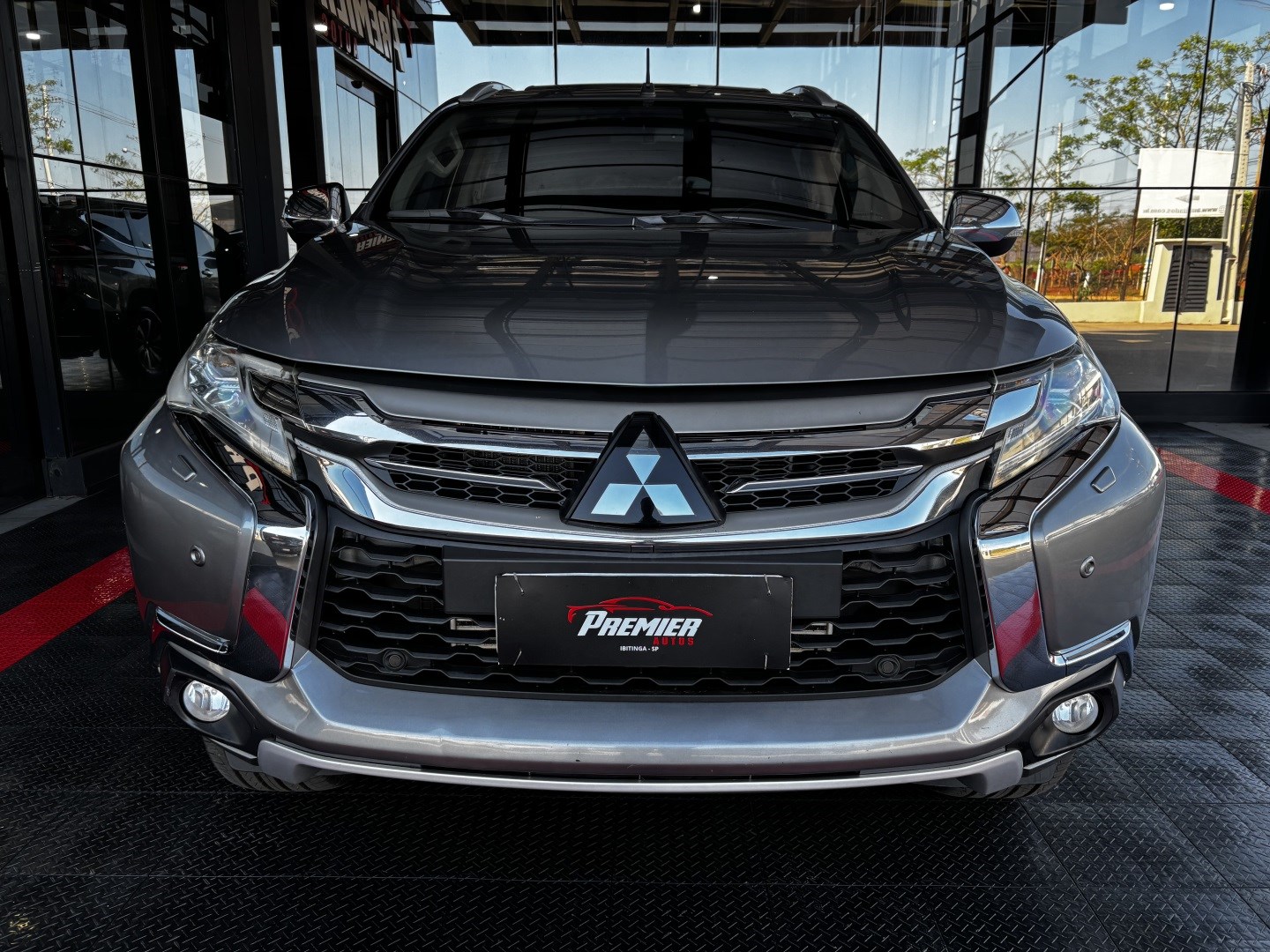 Mitsubishi Pajero Sport 2.4 16V Mivec Turbo Diesel HPE Awd Automático — foto 2 de 13