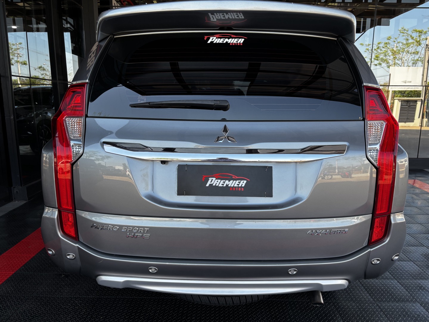 Mitsubishi Pajero Sport 2.4 16V Mivec Turbo Diesel HPE Awd Automático — foto 8 de 13