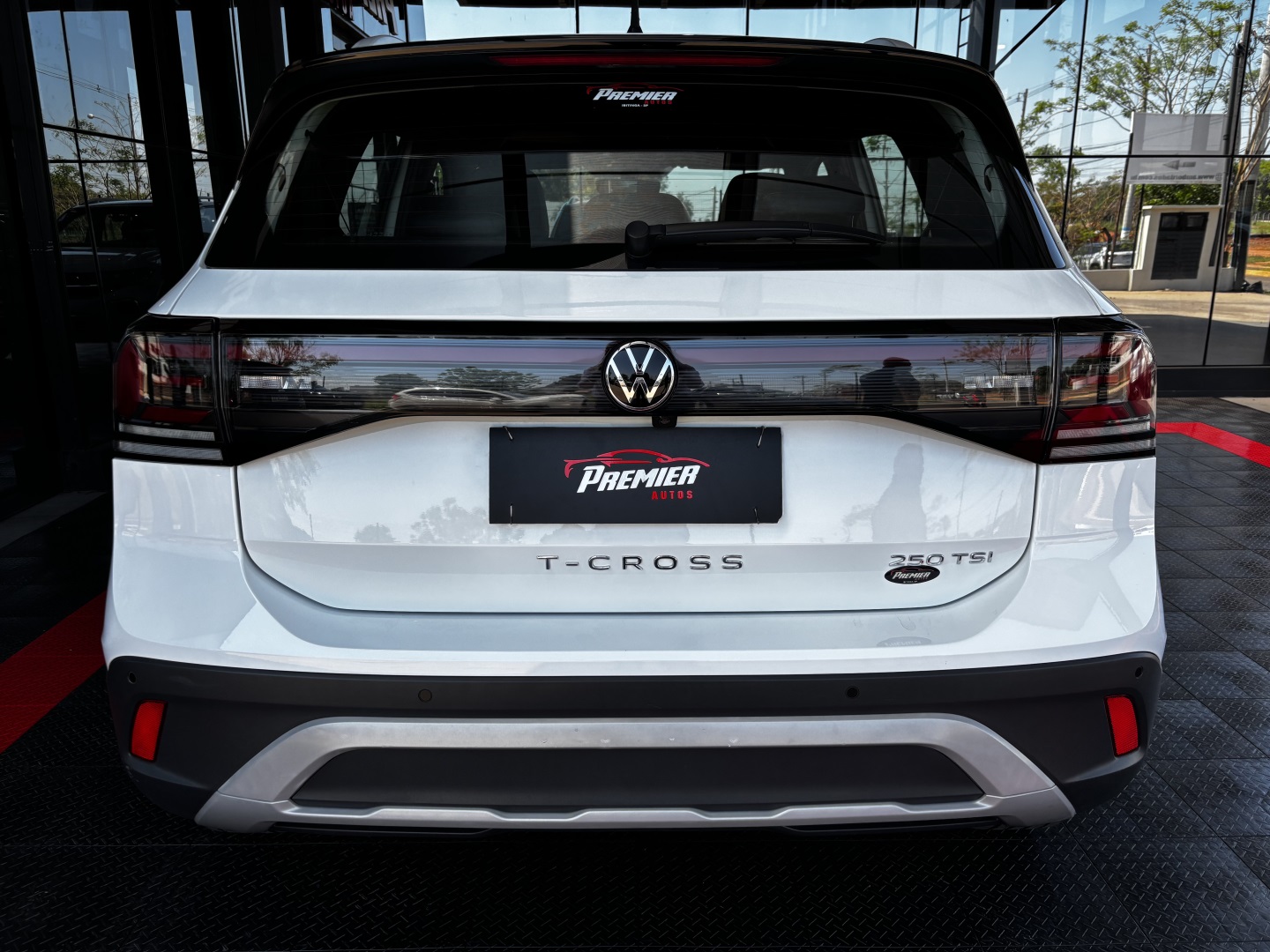 Volkswagen T-Cross 1.4 250 TSI Total Flex Highline Automático — foto 7 de 13