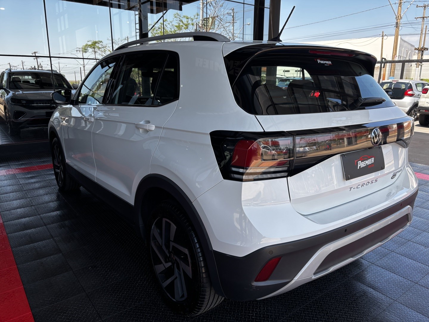 Volkswagen T-Cross 1.4 250 TSI Total Flex Highline Automático — foto 9 de 13