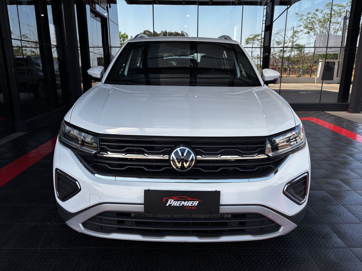 Volkswagen T-Cross 1.4 250 TSI Total Flex Highline Automático — foto 2 de 13