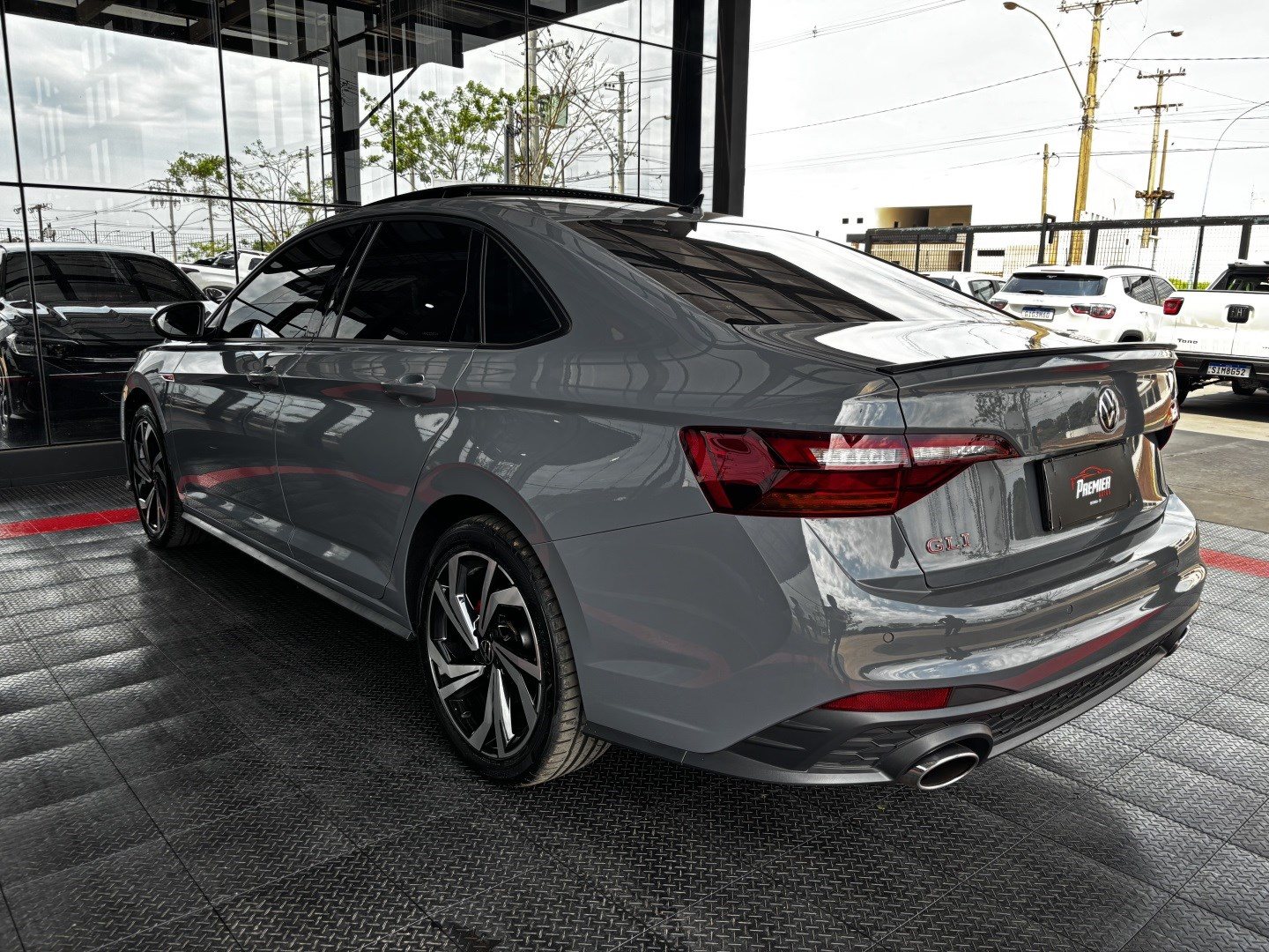 Volkswagen Jetta 2.0 350 TSI Gasolina GLI DSG — foto 10 de 13