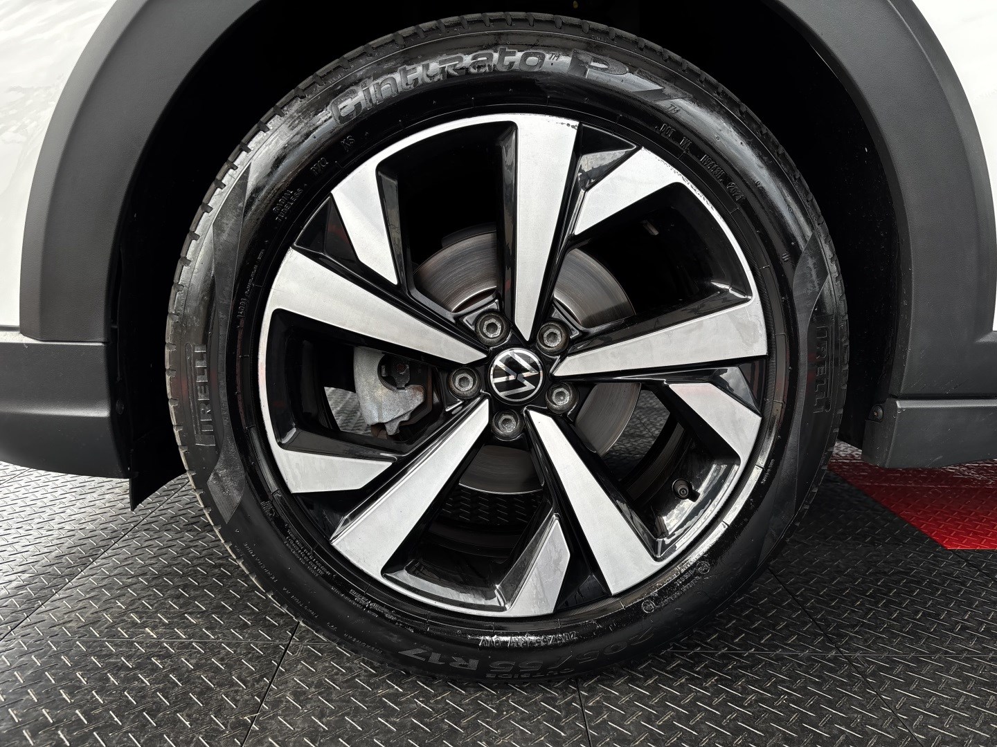 Volkswagen Nivus 1.0 200 TSI Total Flex Highline Automático — foto 12 de 13