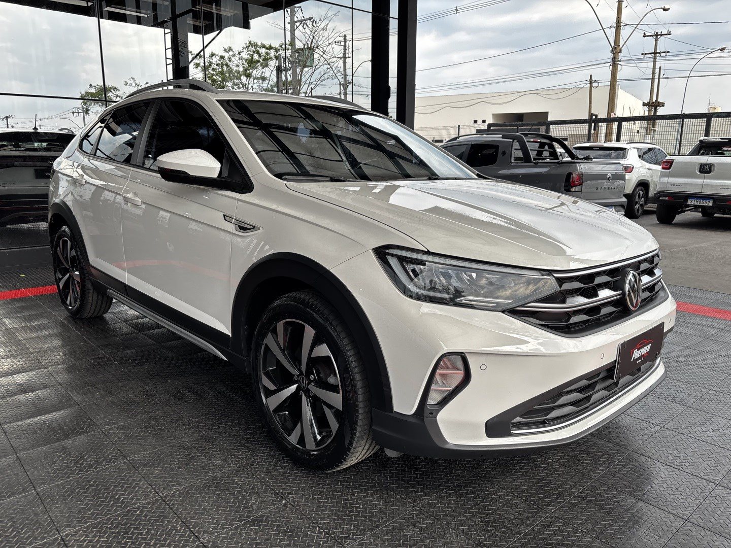 Volkswagen Nivus 1.0 200 TSI Total Flex Highline Automático — foto 3 de 13