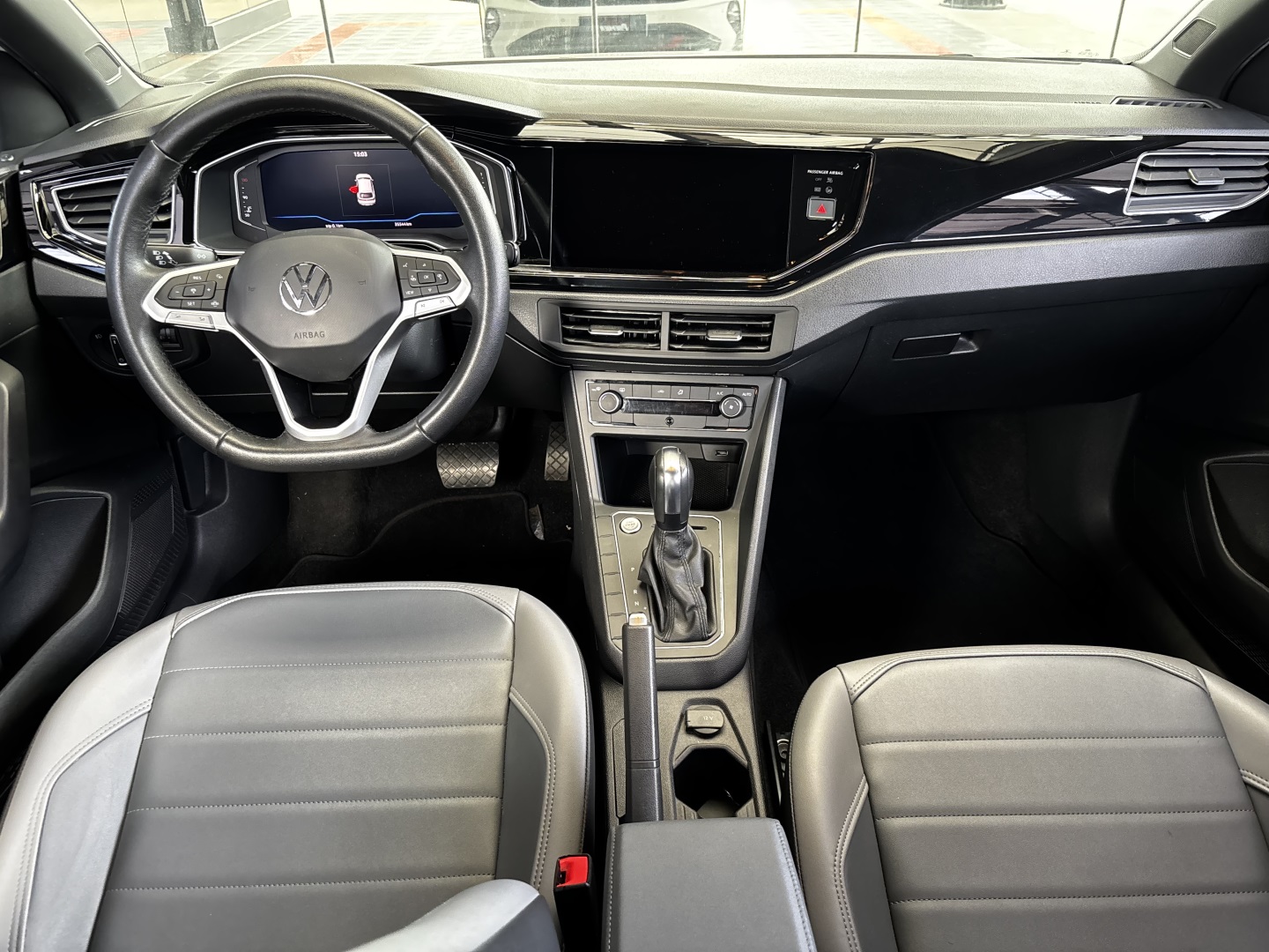 Volkswagen Nivus 1.0 200 TSI Total Flex Highline Automático — foto 7 de 13