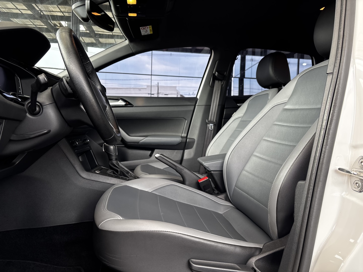 Volkswagen Nivus 1.0 200 TSI Total Flex Highline Automático — foto 5 de 13