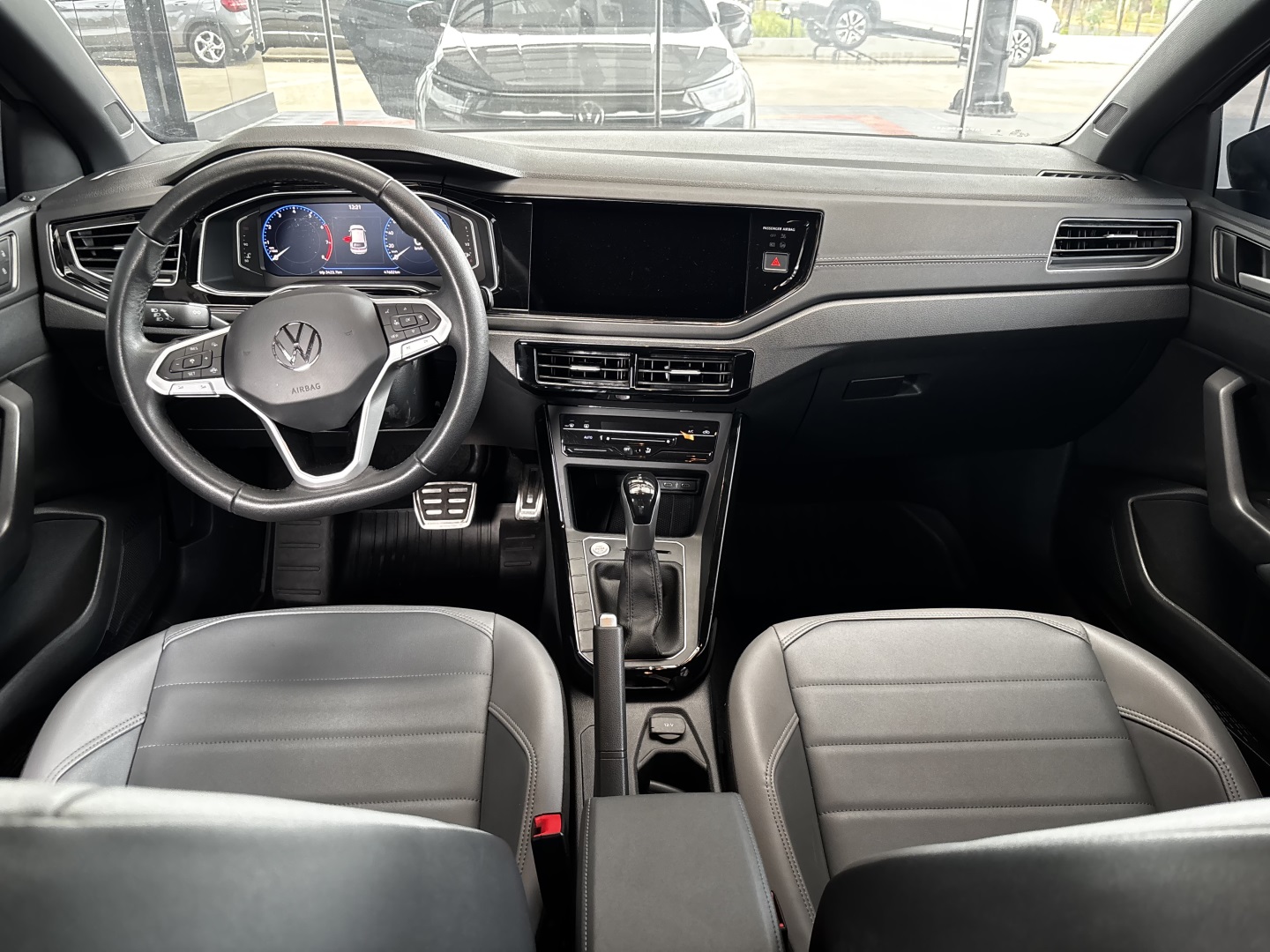 Volkswagen Nivus 1.0 200 TSI Total Flex Highline Automático — foto 7 de 13