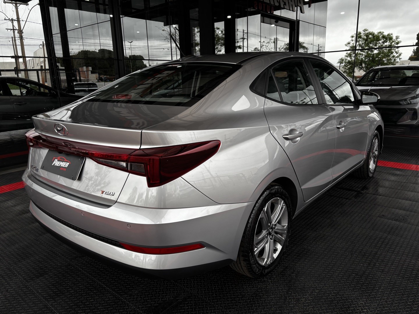 Hyundai HB20S 1.0 TGDI Flex Comfort Automático — foto 9 de 13
