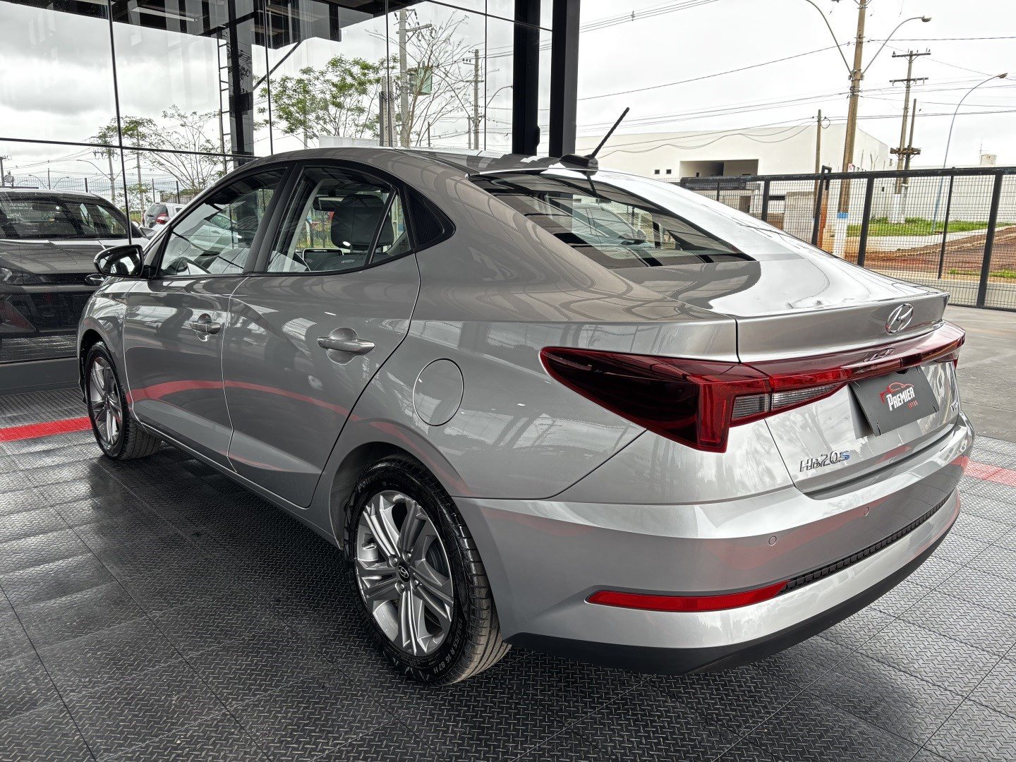 Hyundai HB20S 1.0 TGDI Flex Comfort Automático — foto 10 de 13