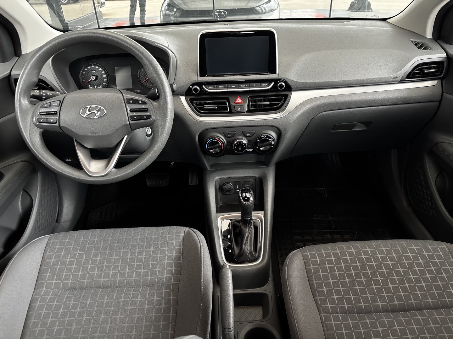 Hyundai HB20S 1.0 TGDI Flex Comfort Automático — foto 7 de 13