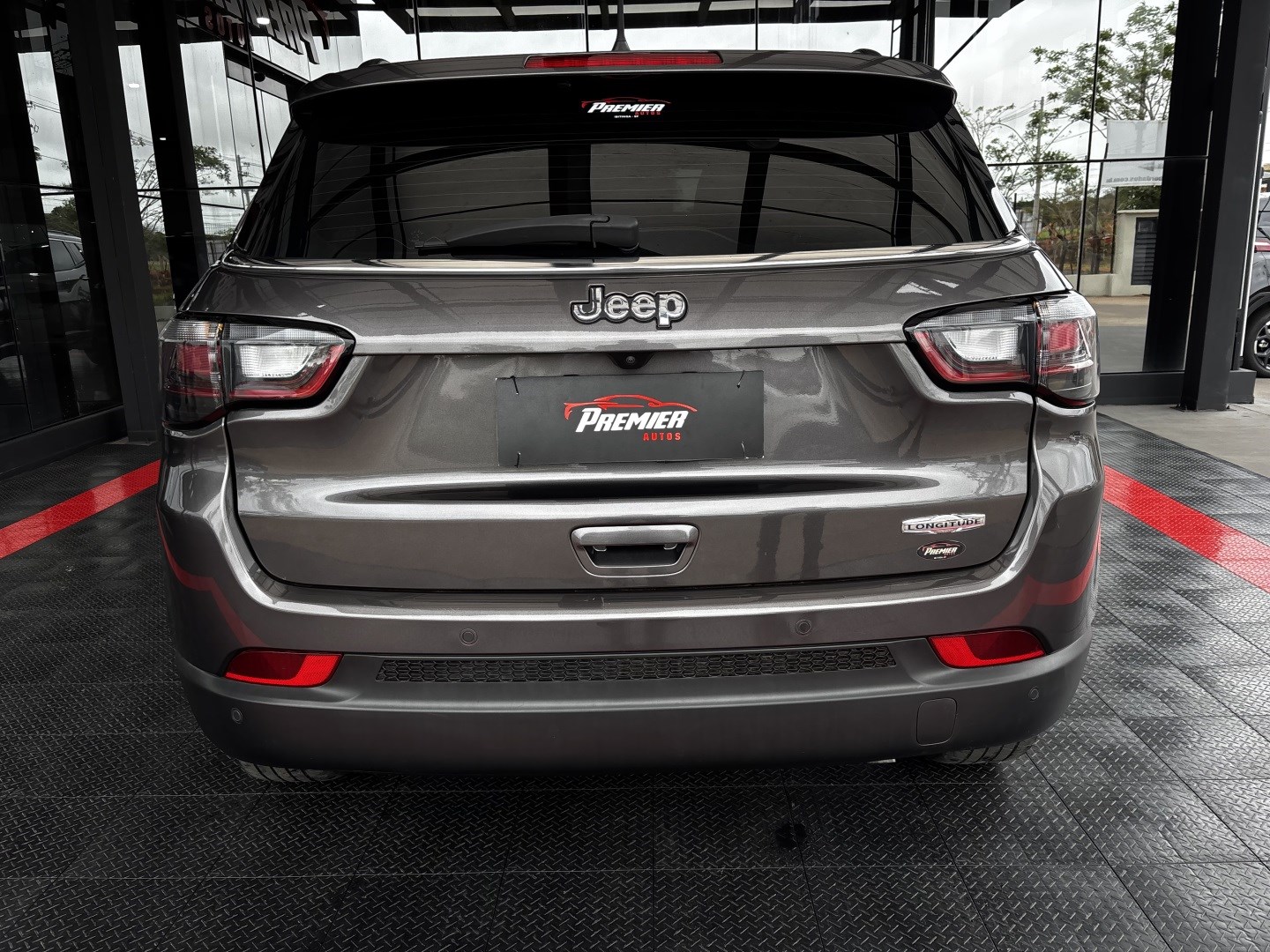 Jeep Compass 1.3 T270 Turbo Flex Longitude AT6 — foto 8 de 13