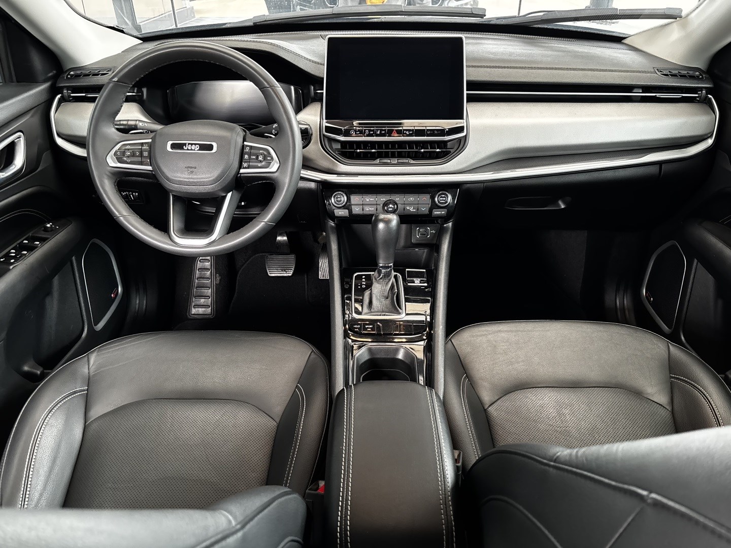 Jeep Compass 1.3 T270 Turbo Flex Longitude AT6 — foto 7 de 13