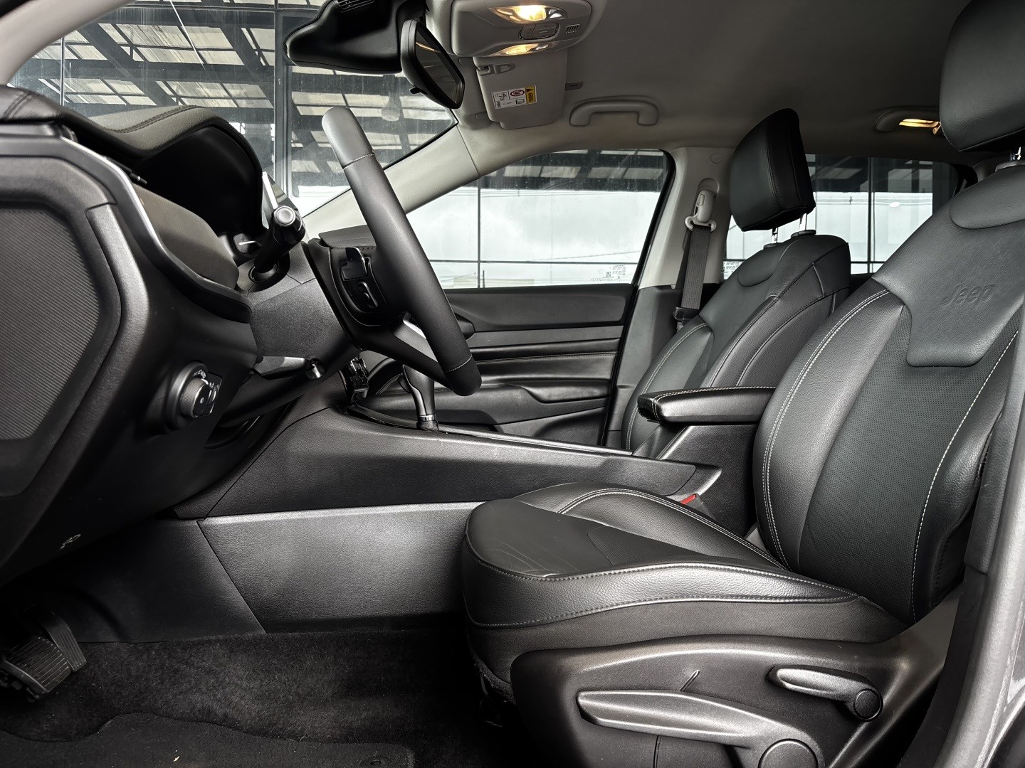 Jeep Compass 1.3 T270 Turbo Flex Longitude AT6 — foto 5 de 13