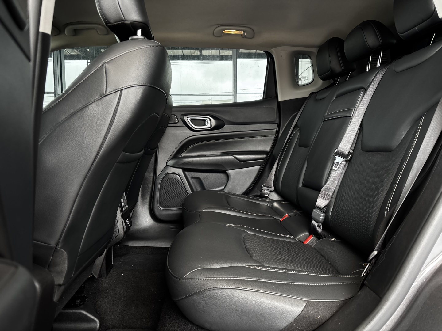 Jeep Compass 1.3 T270 Turbo Flex Longitude AT6 — foto 6 de 13