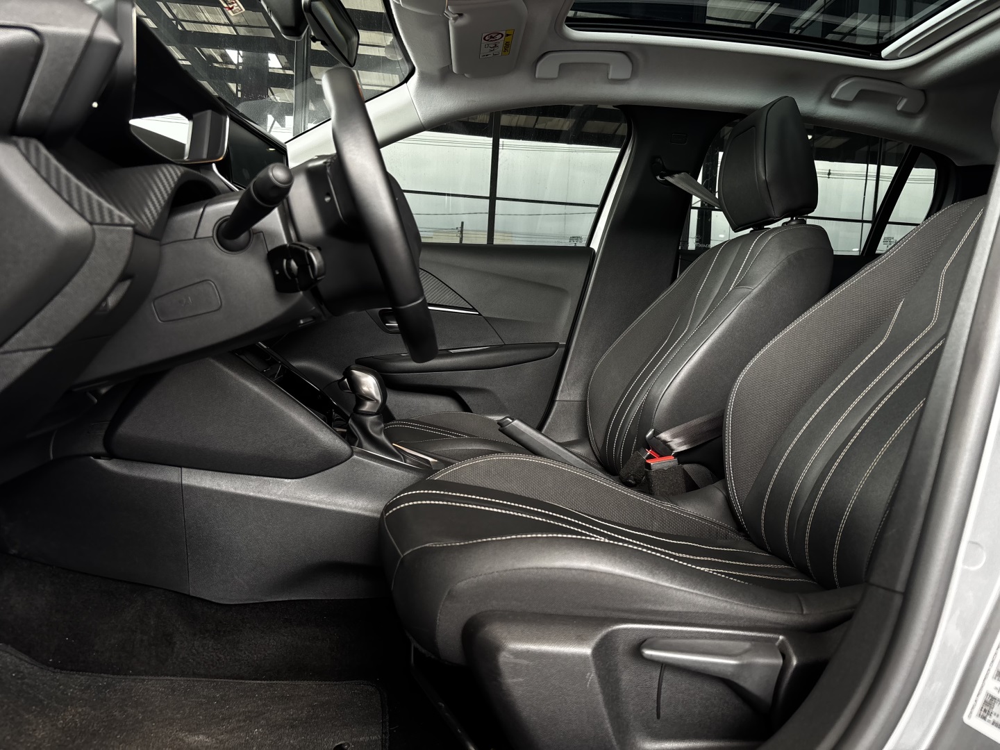 Peugeot 208 1.0 Turbo 200 Flex Griffe CVT — foto 5 de 13