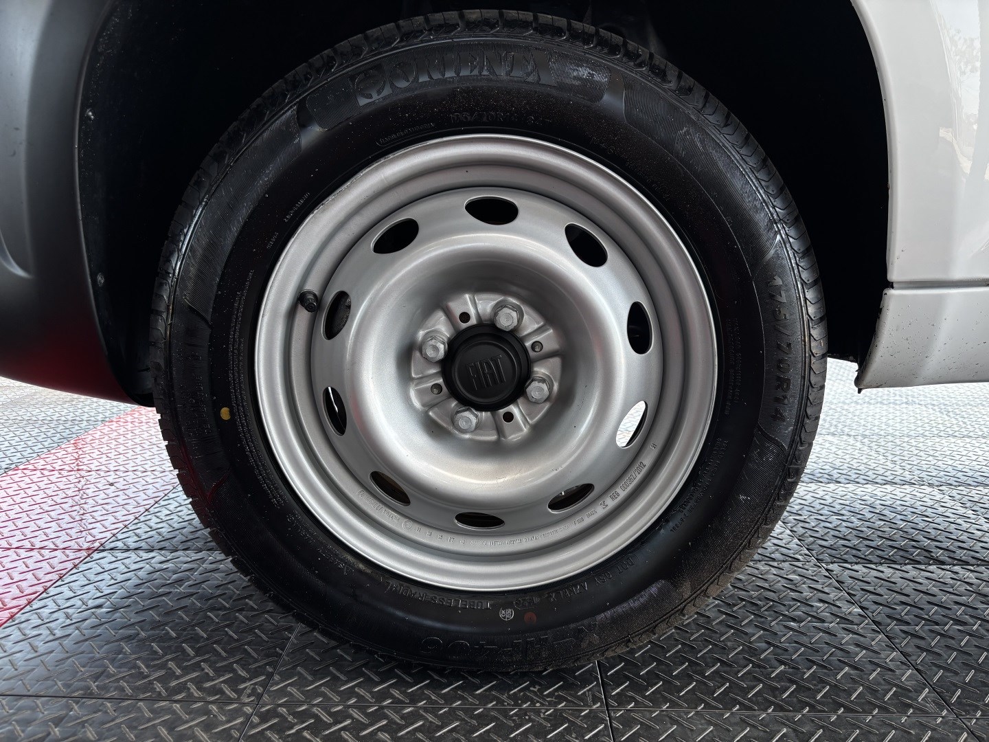 Fiat Fiorino 1.3 Firefly Flex Endurance Manual — foto 11 de 12