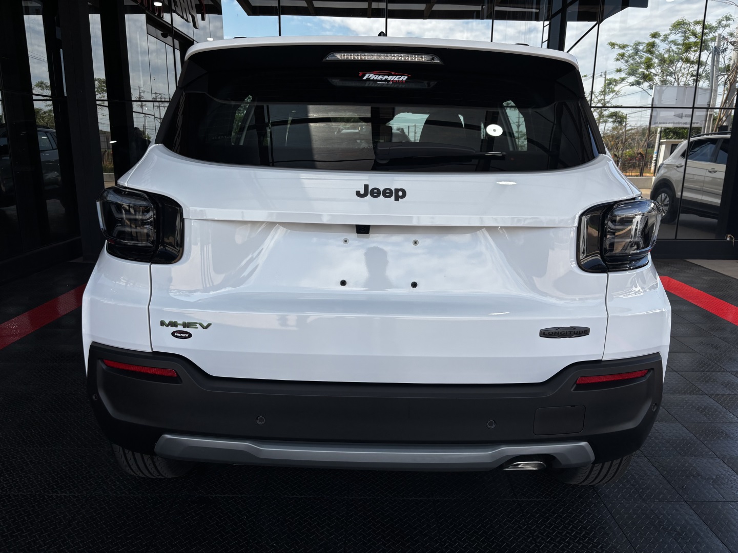 Jeep Avenger 1.0 T200 Turbo Mhev Longitude CVT — foto 8 de 13