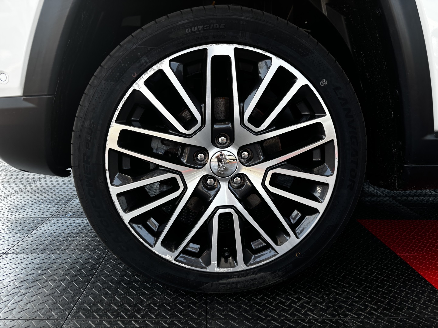 Jeep Compass 2.0 TD350 Turbo Diesel Limited AT9 — foto 12 de 13