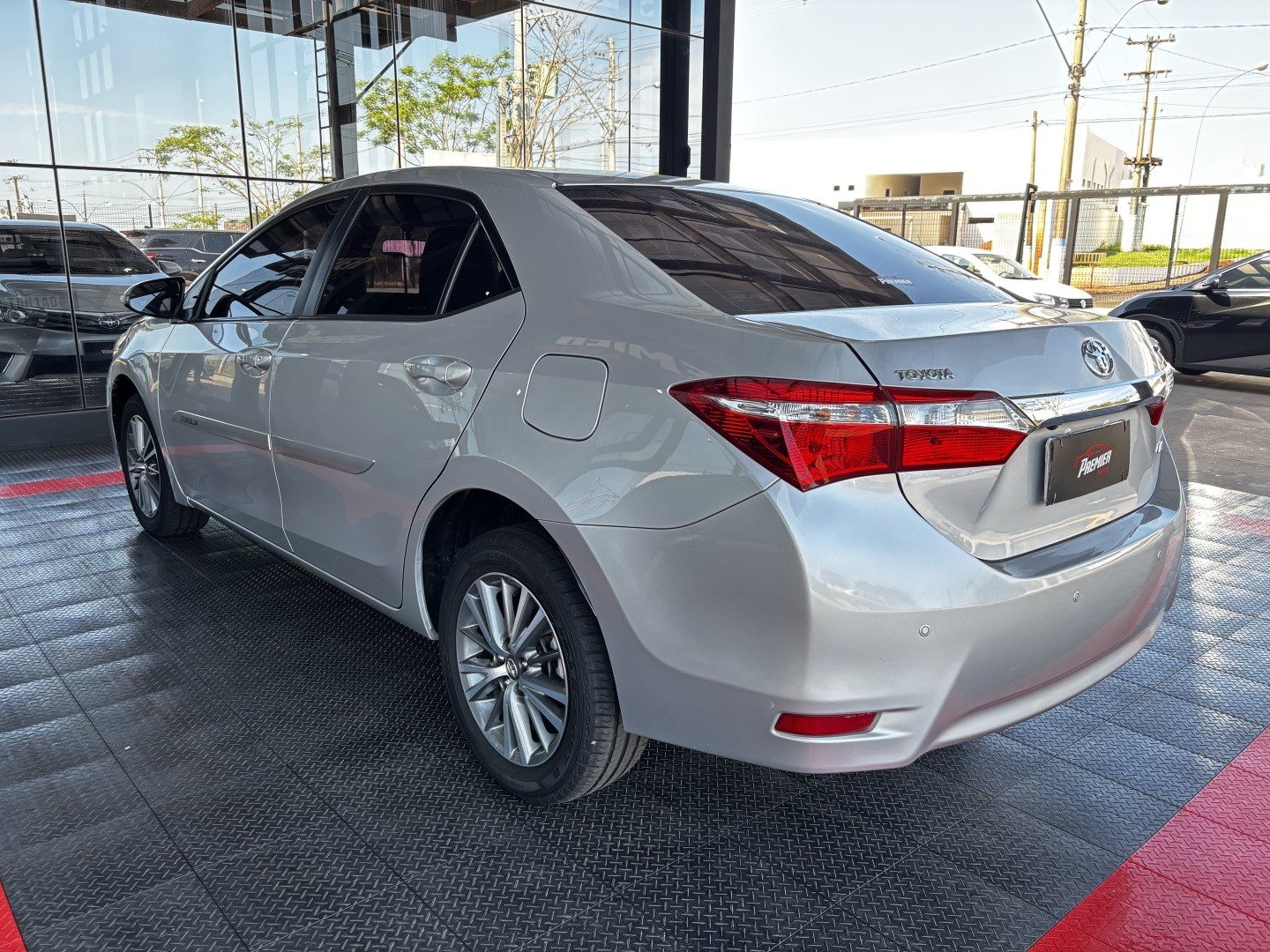 Toyota Corolla 1.8 GLI 16V Flex 4P Automático — foto 10 de 13
