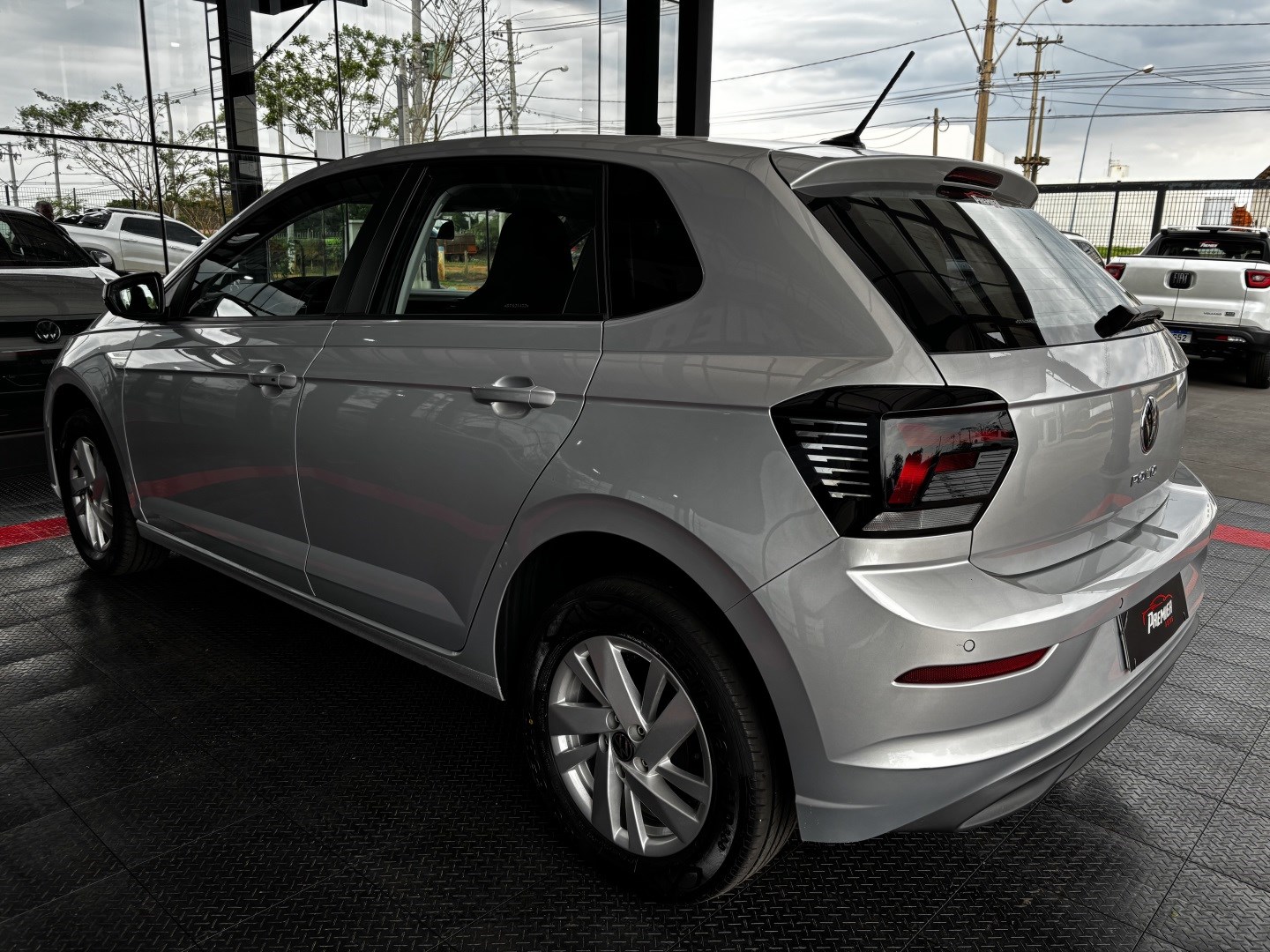 Volkswagen Polo 1.0 170 TSI Comfortline Automático — foto 10 de 13