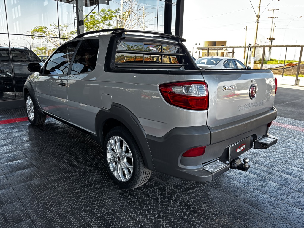 Fiat Strada 1.4 MPI Working CD 8V Flex 3P Manual — foto 9 de 13