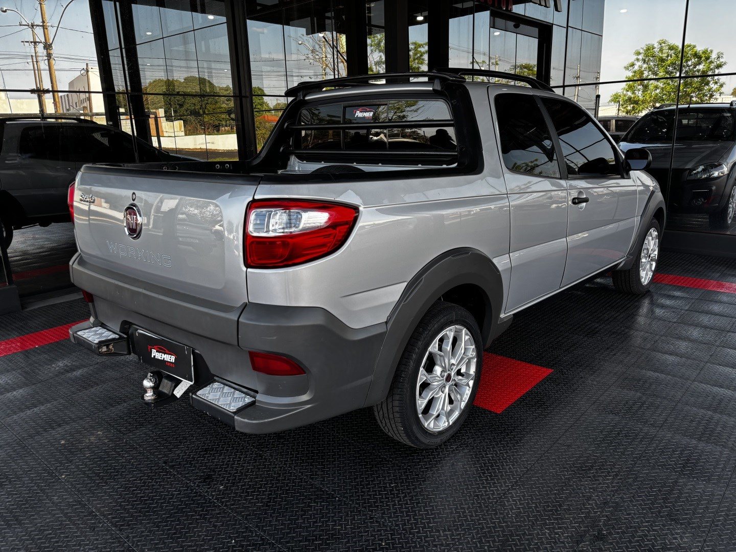 Fiat Strada 1.4 MPI Working CD 8V Flex 3P Manual — foto 10 de 13