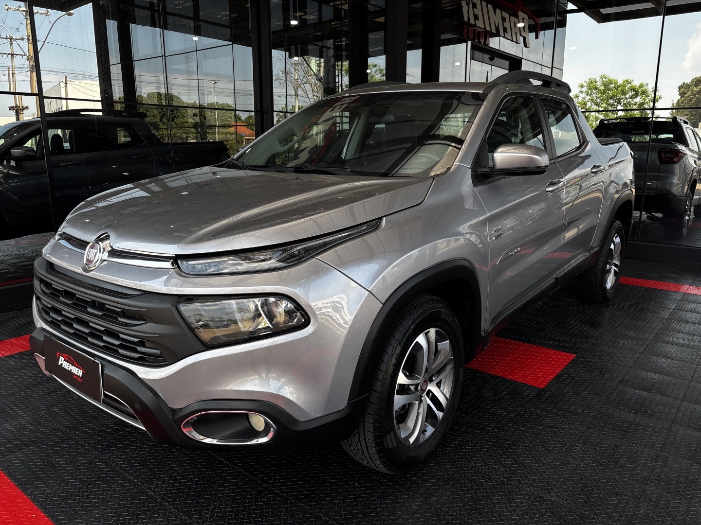 Fiat Toro 2.0 16V Turbo Diesel Freedom 4WD AT9