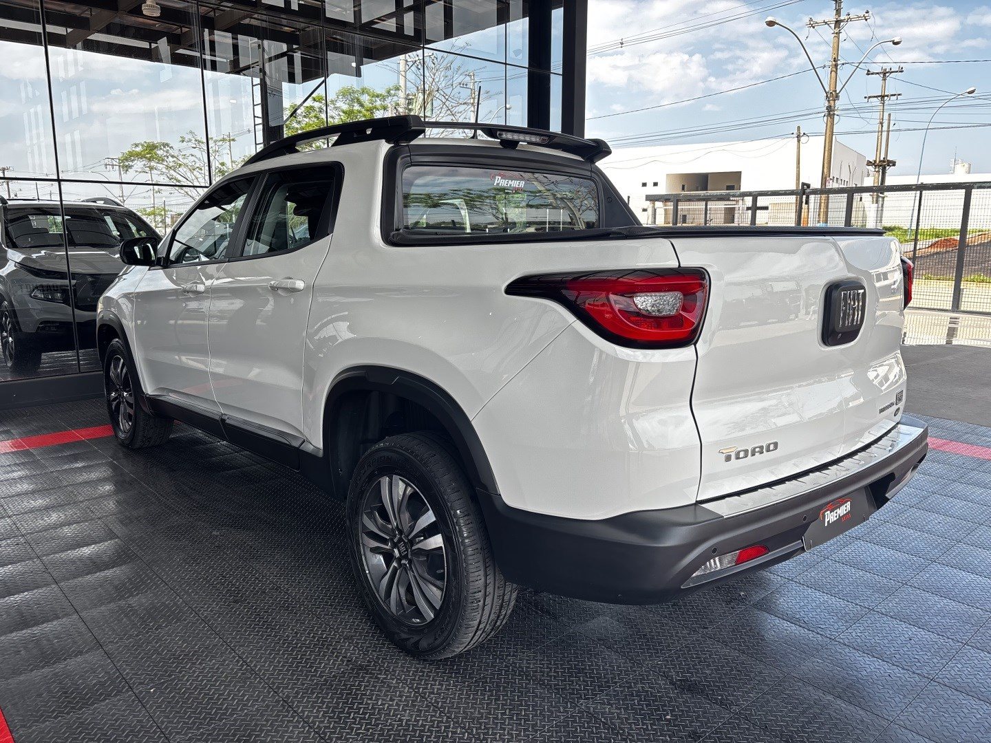 Fiat Toro 1.3 Turbo 270 Flex Freedom AT6 — foto 10 de 13