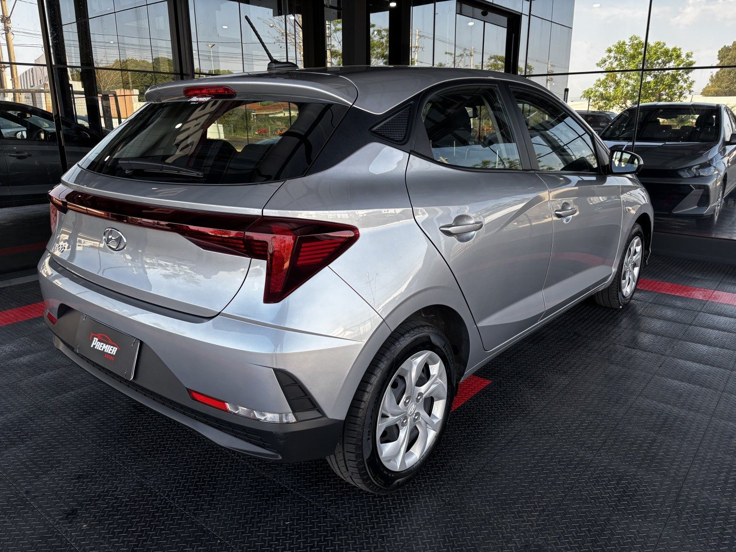 Hyundai HB20 1.0 12V Flex Comfort Manual — foto 9 de 13