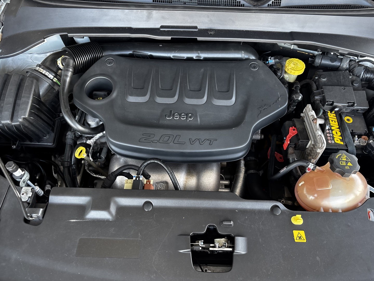 Jeep Compass 2.0 16V Flex Longitude Automático — foto 13 de 13