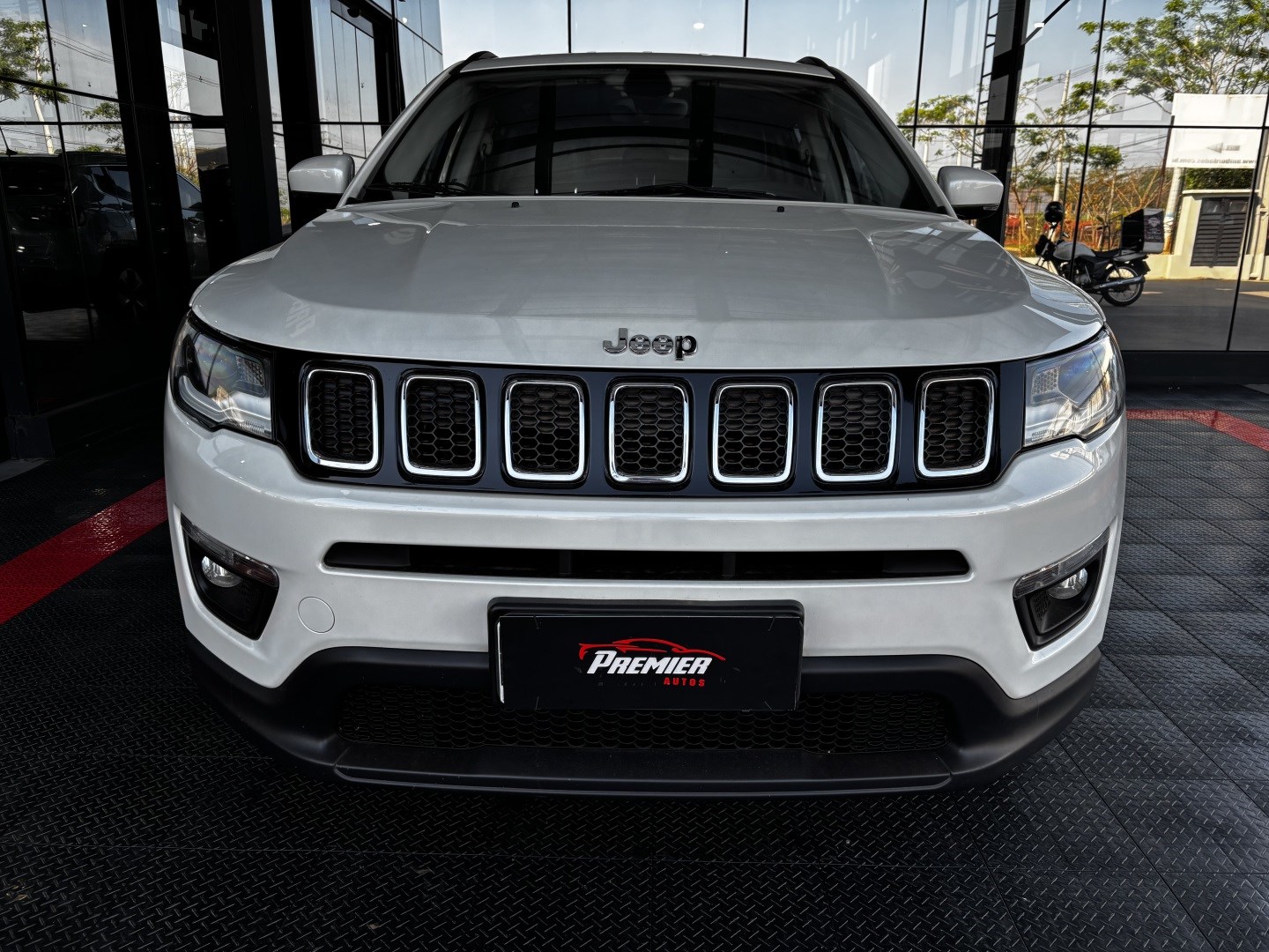 Jeep Compass 2.0 16V Flex Longitude Automático — foto 2 de 13