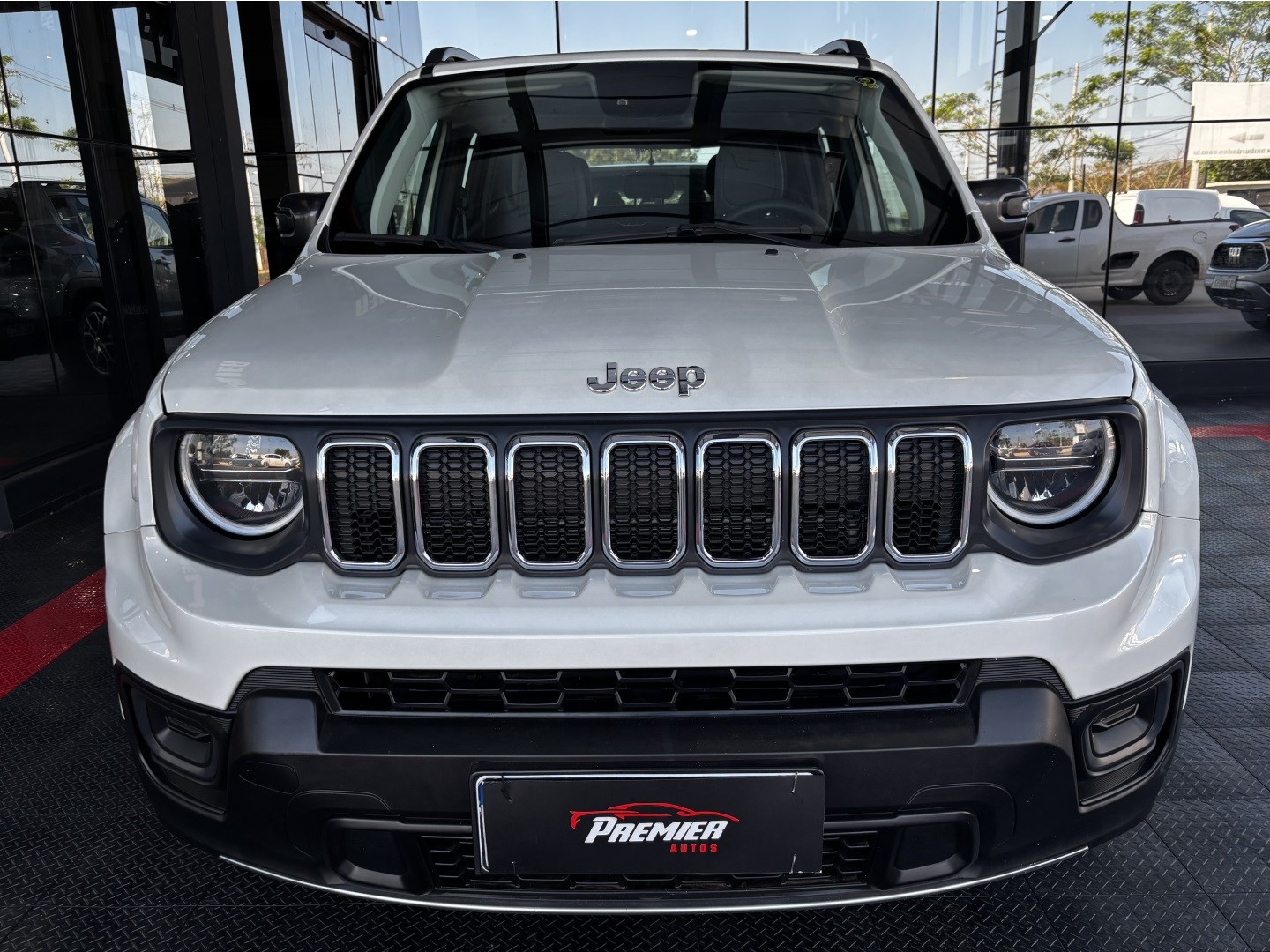Jeep Renegade 1.3 T270 Turbo Flex Longitude AT6 — foto 2 de 13