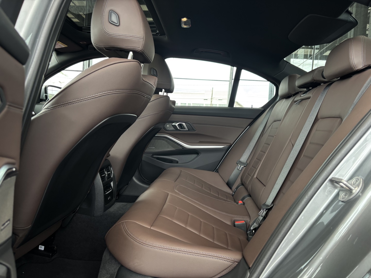 BMW 320i 2.0 16V Turbo Flex M Sport Automático — foto 6 de 13