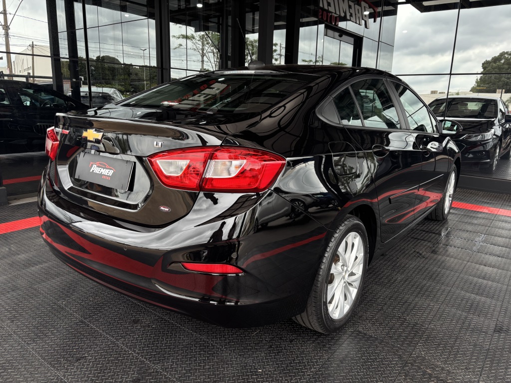 Chevrolet Cruze 1.4 Turbo LT 16V Flex 4P Automático — foto 9 de 13