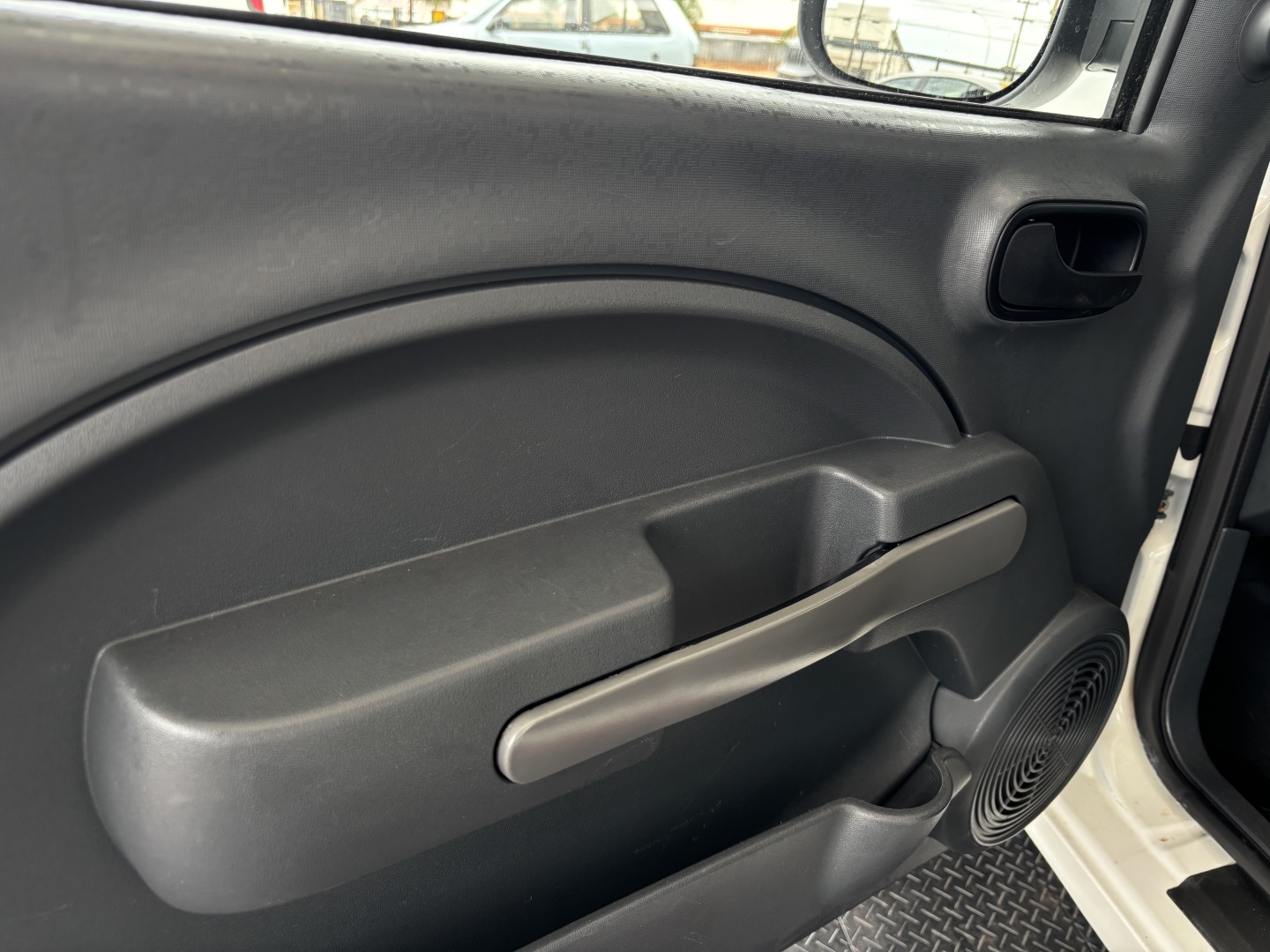 Fiat Fiorino 1.4 MPI Furgão Hard Working 8V Flex 2P Manual — foto 4 de 12