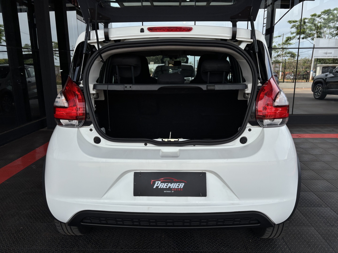 Fiat Mobi 1.0 Evo Flex Like. Manual — foto 11 de 13