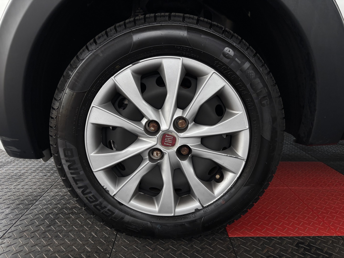Fiat Mobi 1.0 Evo Flex Like. Manual — foto 12 de 13